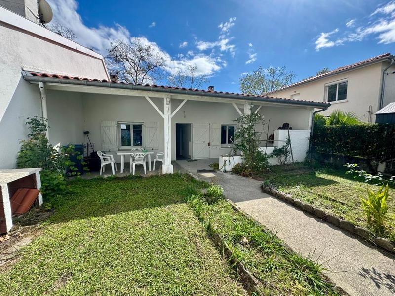 Maison - 185 m² - 5 pièces