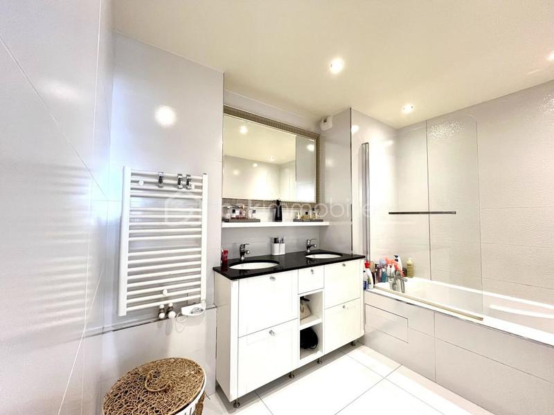 Appartement - 76 m² - 4 pièces