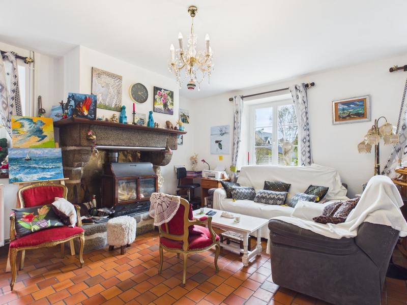 Maison - 170 m² - 8 pièces