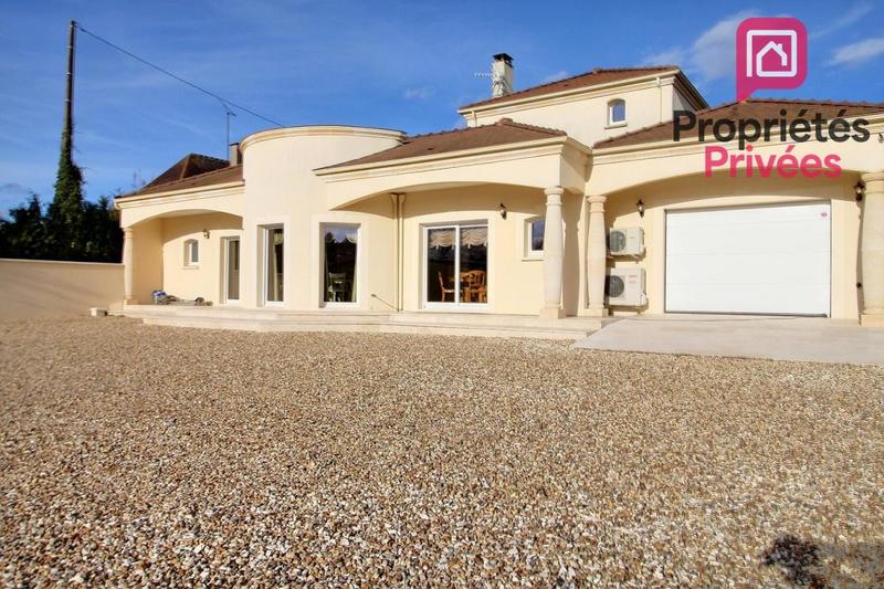 Propriété - 195 m² - 7 pièces