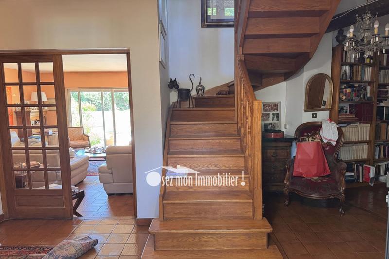 Villa - 270 m² - 7 pièces