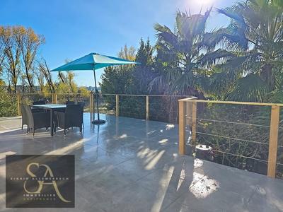 Maison - 192 m² - 9 pièces