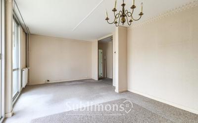 Appartement - 83 m² - 5 pièces