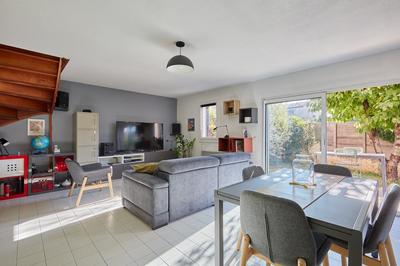 Maison - 91 m² - 4 pièces