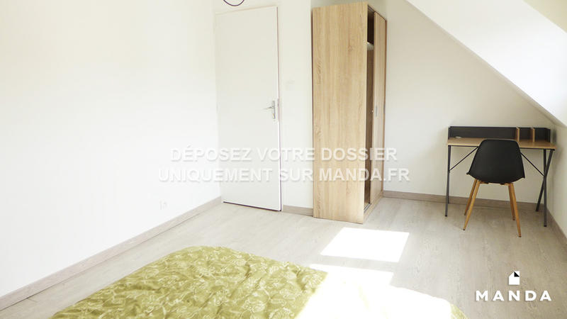 Chambre - 10 m² - 6 pièces