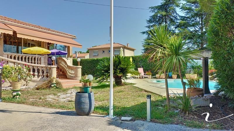 Villa - 144 m² - 4 pièces