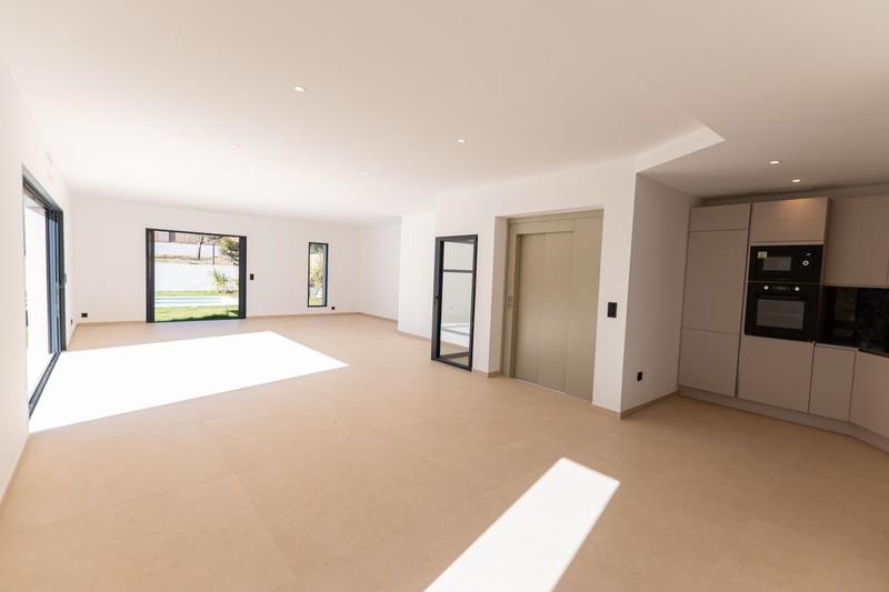 Villa - 182 m² - 5 pièces