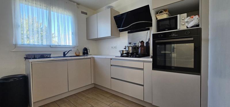 Maison - 77 m² - 3 pièces