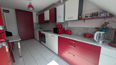 Appartement - 95 m² - 5 pièces