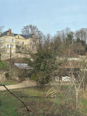 Maison - 260 m² - 9 pièces