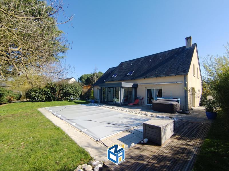 Maison - 165 m² - 7 pièces