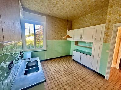 Maison - 148 m² - 7 pièces