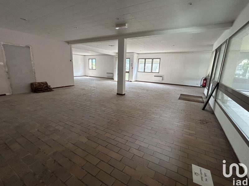 Local commercial - 291 m²