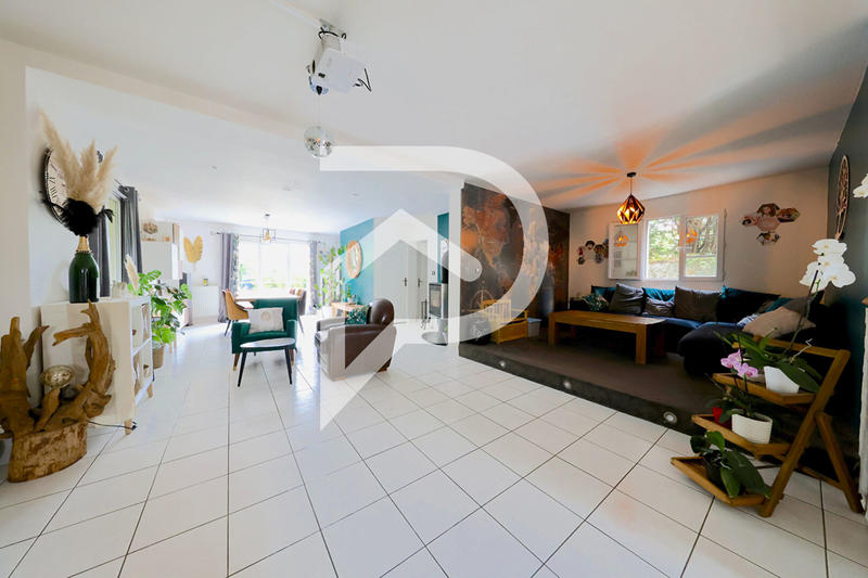 Maison - 140 m² - 7 pièces