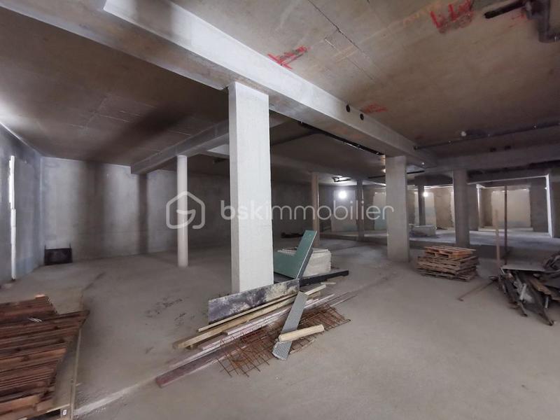 Local commercial - 280 m² - 1 pièce