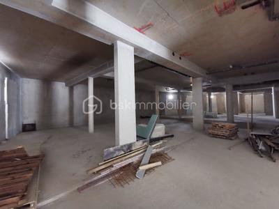 Local commercial - 280 m² - 1 pièce