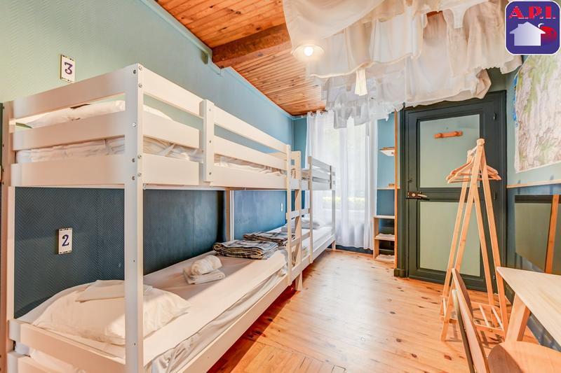 Maison - 433 m² - 14 pièces