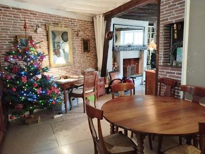 Maison - 145 m² - 7 pièces