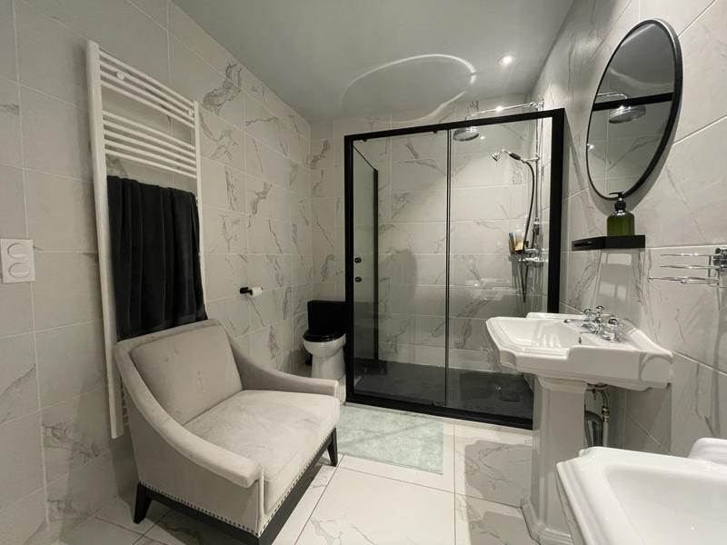 Maison - 399 m² - 7 pièces