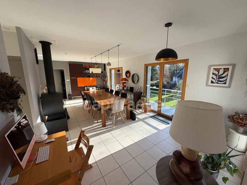 Maison - 176 m² - 7 pièces