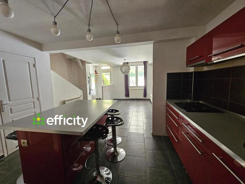 Maison - 80 m² - 4 pièces