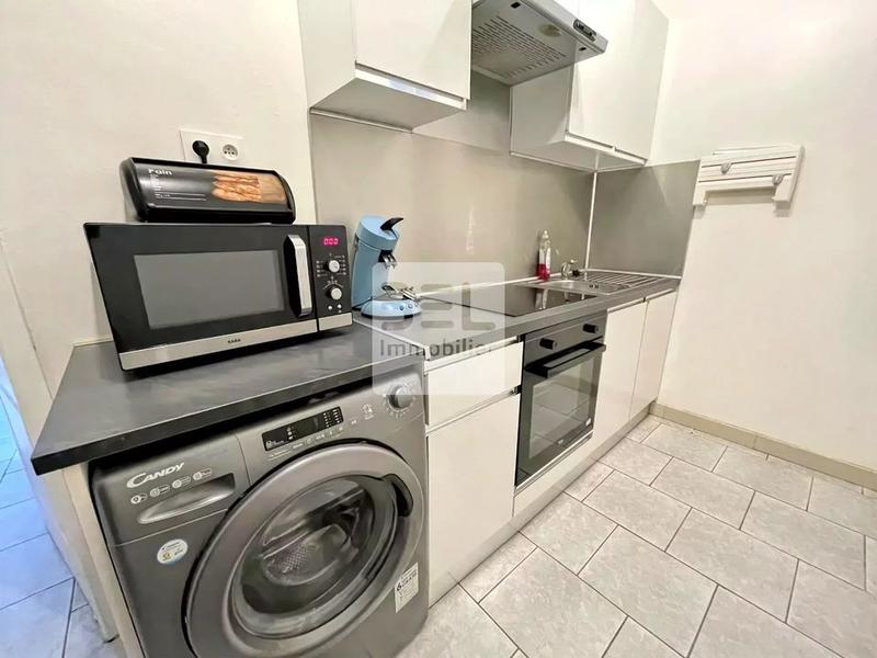 Maison - 273 m² - 11 pièces