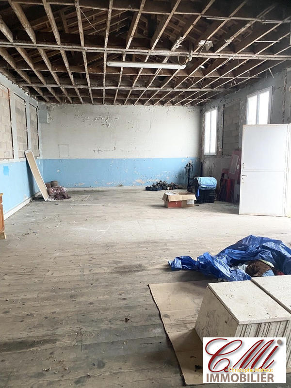 Maison - 140 m² - 2 pièces