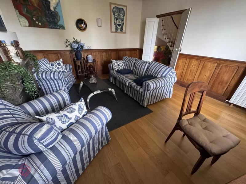 Maison de village - 217 m² - 5 pièces