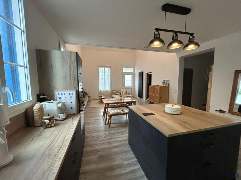 Maison - 102 m² - 5 pièces