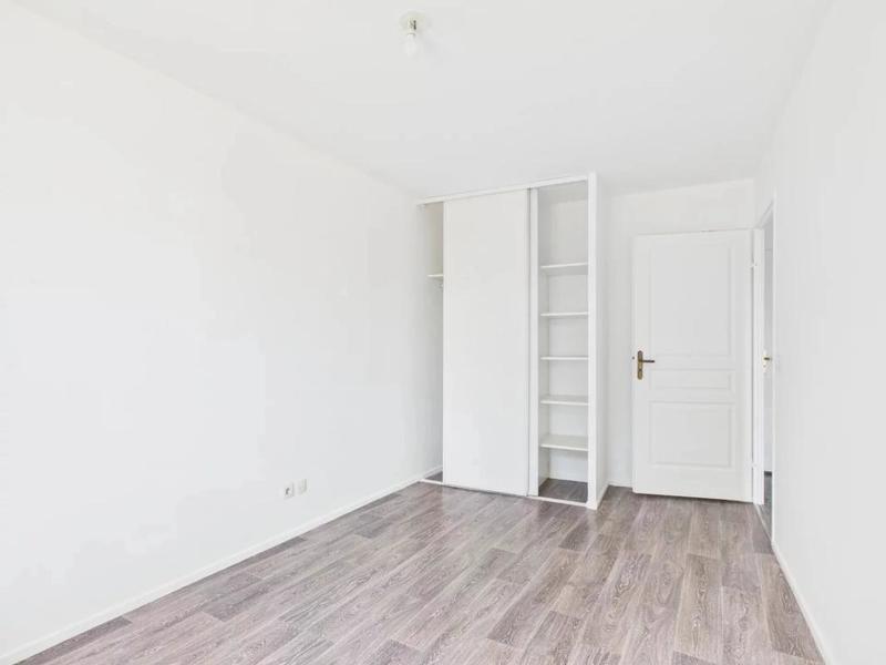 Appartement ancien - 84 m² - 4 pièces