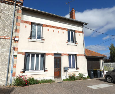 Maison - 105 m² - 5 pièces