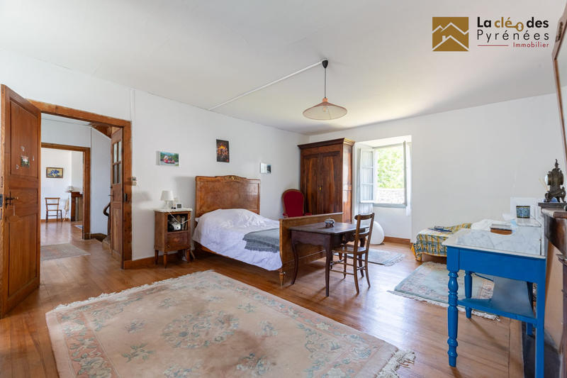 Maison - 170 m² - 6 pièces