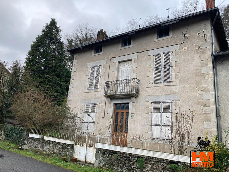 Maison de maîtres - 286 m² - 16 pièces