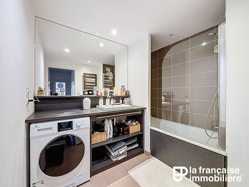 Appartement - 64 m² - 3 pièces