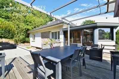 Maison - 170 m² - 9 pièces