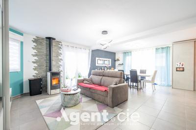 Maison - 125 m² - 5 pièces