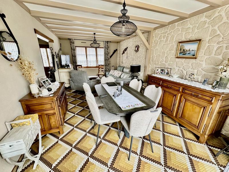 Maison - 105 m² - 5 pièces