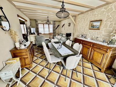 Maison - 105 m² - 5 pièces