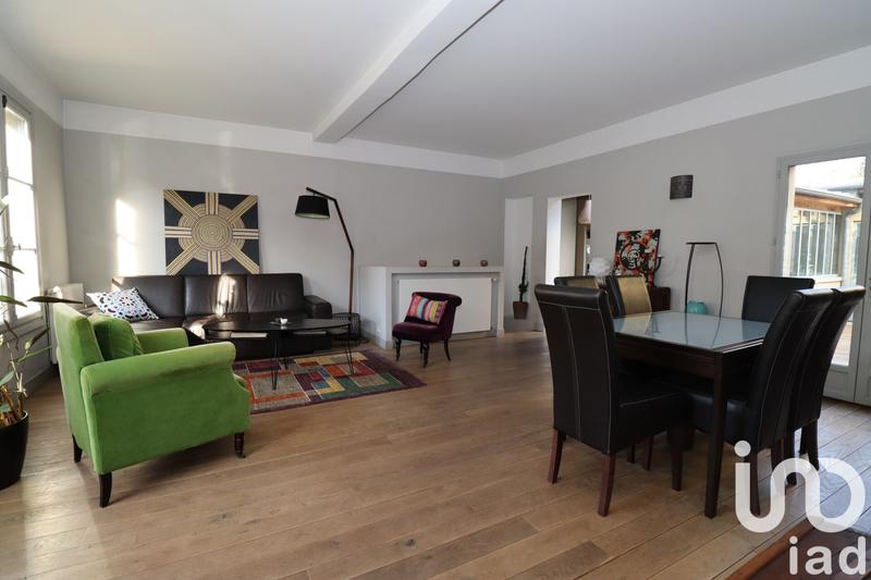 Maison - 200 m² - 6 pièces