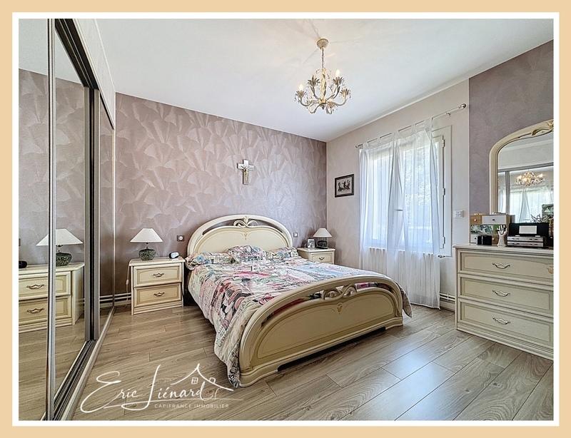 Maison - 182 m² - 7 pièces