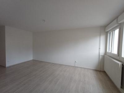 Appartement - 77 m² - 4 pièces