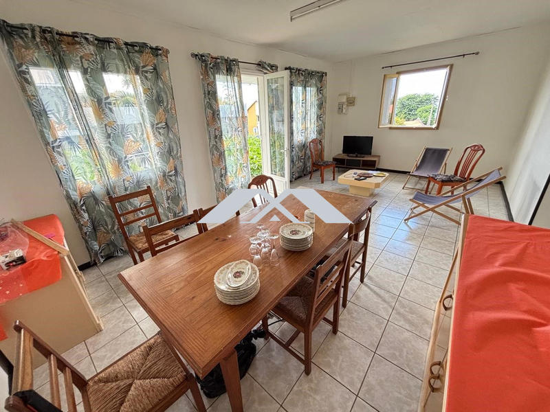 Maison - 90 m² - 3 pièces