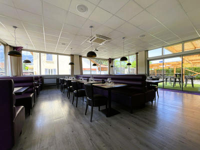 Maison - 352 m² - 10 pièces