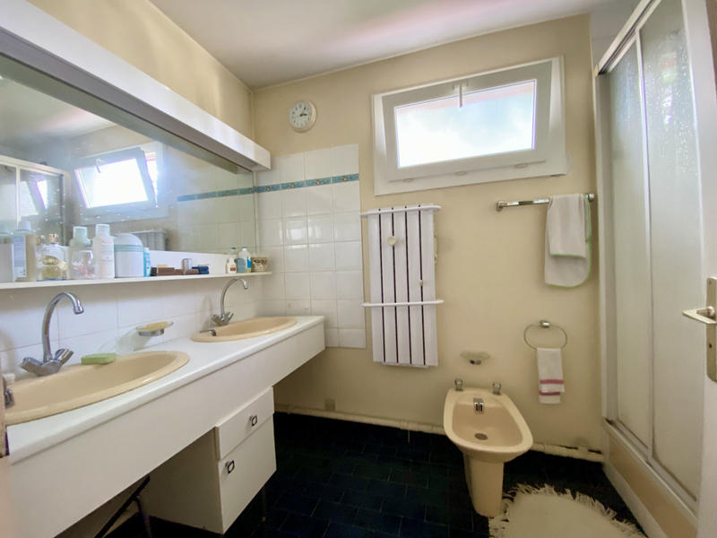 Appartement - 140 m² - 5 pièces