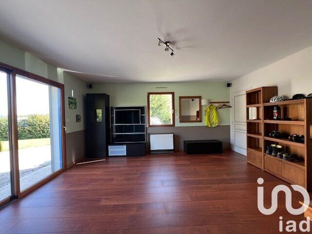 Maison - 204 m² - 7 pièces