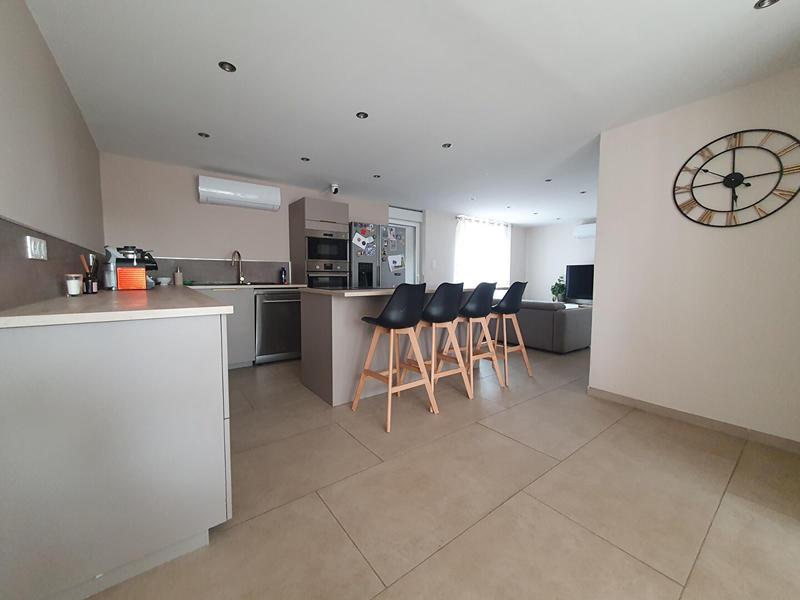 Maison - 99 m² - 5 pièces