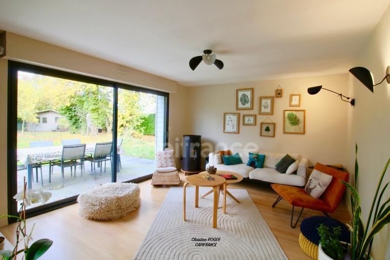 Maison - 200 m² - 8 pièces