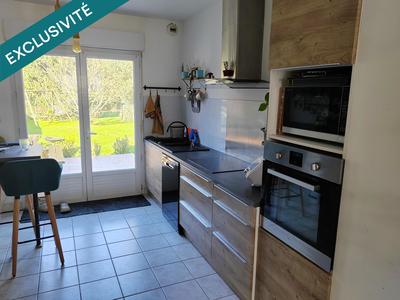 Maison - 93 m² - 4 pièces