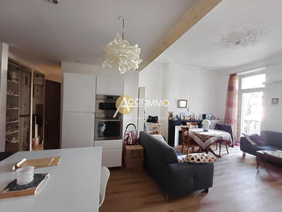 Appartement - 107 m² - 5 pièces