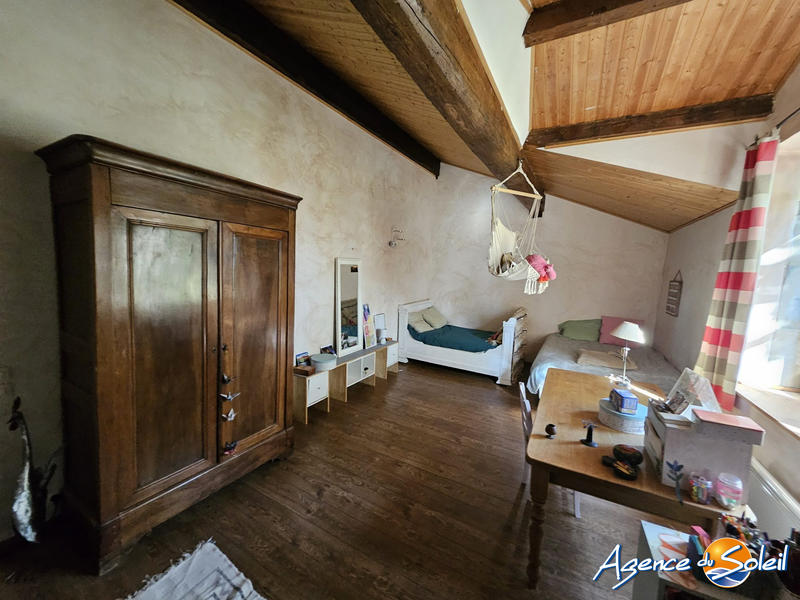 Château - 185 m² - 8 pièces